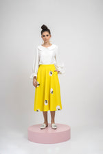 Load image into Gallery viewer, BEE FLARE SKIRT - YELLOW
