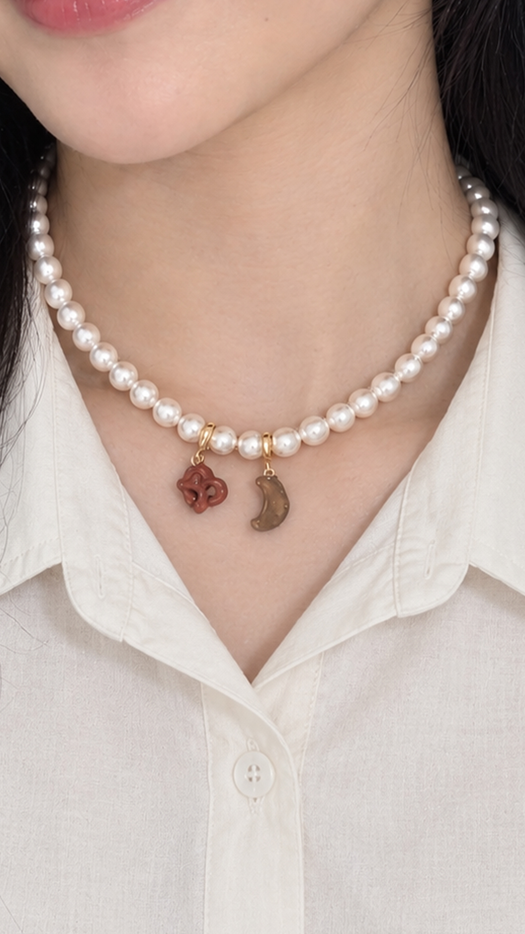 PEARL NECKLACE AND CHARM